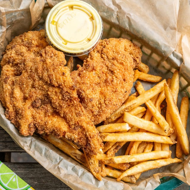 Fish, Shrimp or Chicken Basket.
